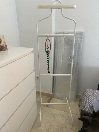 Perchero de pie metálico blanco Ikea