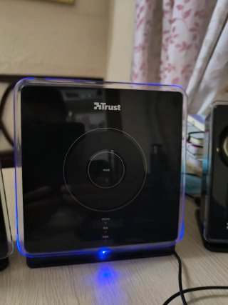 Altavoces 2.1 Trust con Subwoofer