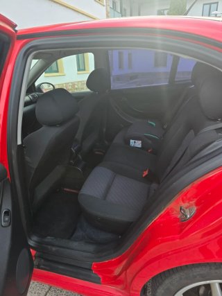 SEAT Leon 2004