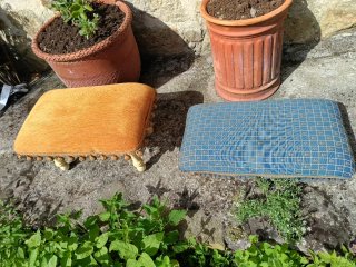 2 Reposapiés Vintage Tela y Madera