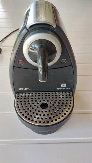 Cafetera Nespresso Krups Negra