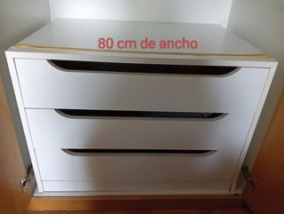 Cajonera blanca de madera