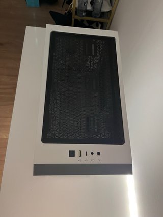 Torre Corsair 4000D + 4 Vent. ML RGB + Commander