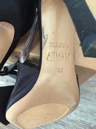 Zapatos Armani Tacón Un Solo Uso Talla 37
