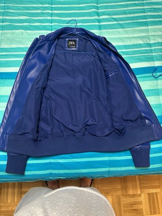 Cazadora Zara Azul Moderna