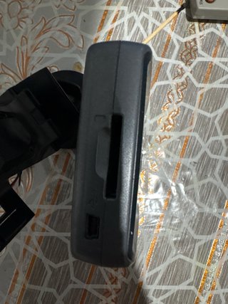 GPS Navman con cargador y soporte
