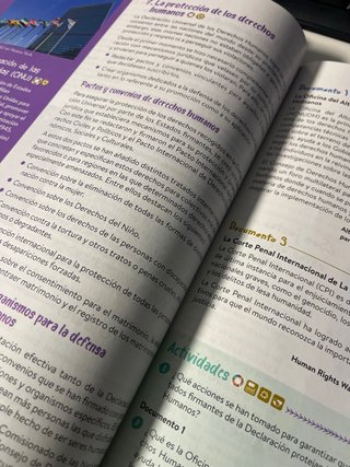 Educación en Valores Cívicos y Éticos ESO. Libr...