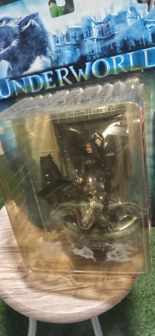 Figura Selene Underworld Mezco