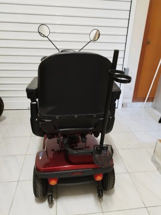 Scooter movilidad Invacare Leo