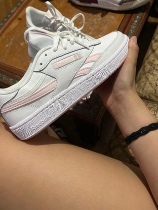 Reebok Blancas y Rosas