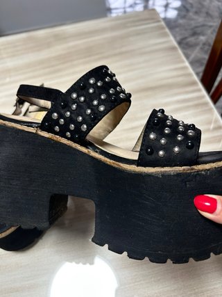Sandalias Plataforma Tachuelas Negras