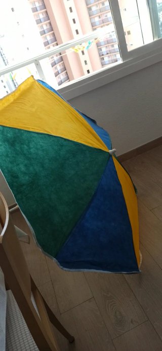 OCASIÓN SOMBRILLA DE PLAYA
