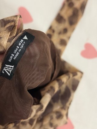 Top bandeau estampado leopardo