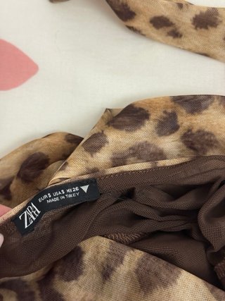Top bandeau estampado leopardo