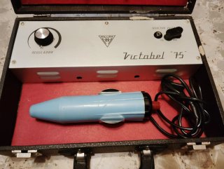 Antiguo aparato electroterapia Victabel 75