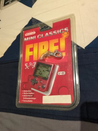 Nintendo Mini Classics Fire! Llavero