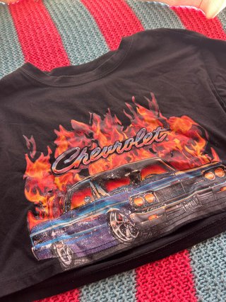 Crop top estampado coche Chevrolet