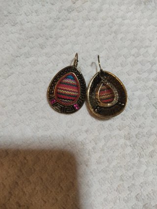 Pendientes dorados multicolor