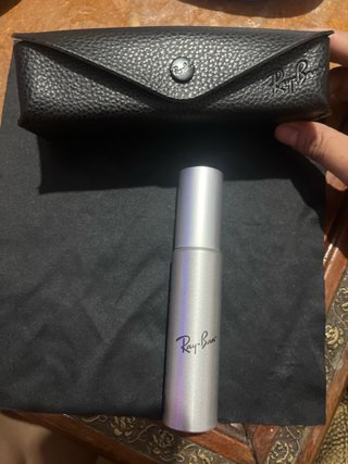 Estuches Ray-Ban Beige y Negro