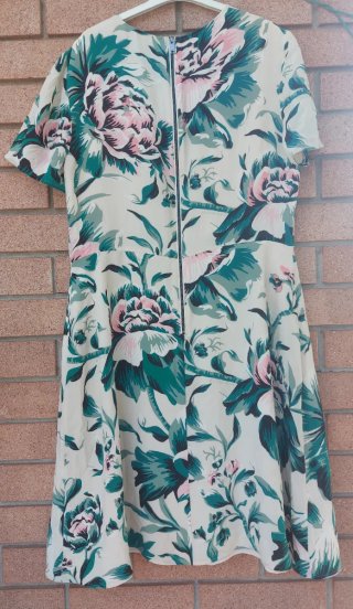 Abito Burberry floreale in seta