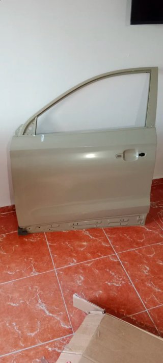 Puerta Delantera Izquierda MG ZS 2022