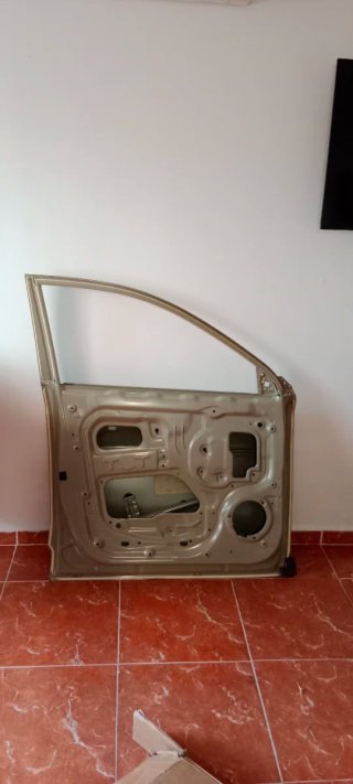 Puerta Delantera Izquierda MG ZS 2022