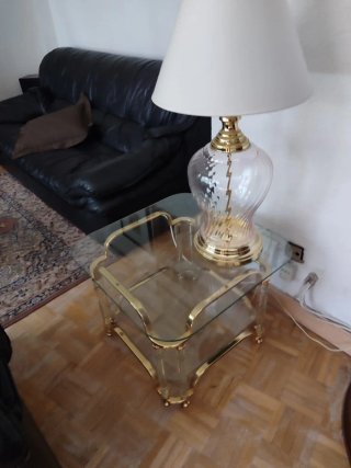 Mesa de centro y mesa auxiliar de cristal y metal