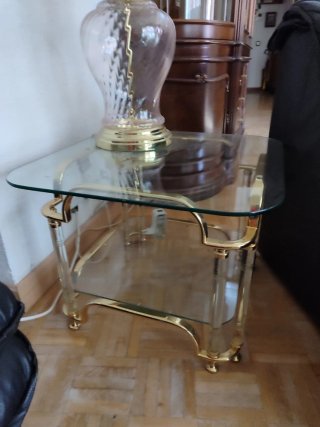 Mesa de centro y mesa auxiliar de cristal y metal