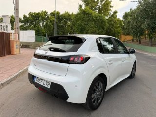 Peugeot 208 2022