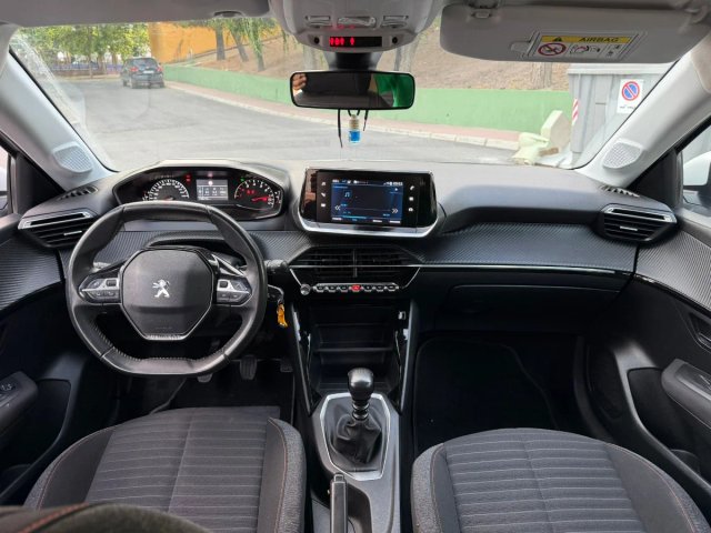 Peugeot 208 2022