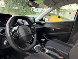 Peugeot 208 2022