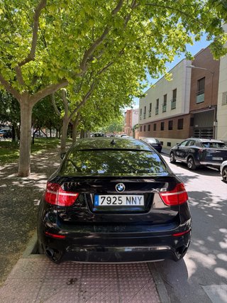 BMW X6 2011