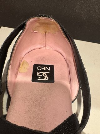Sandalias Zara Negras y Rosas