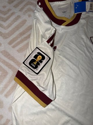 Camiseta Adidas XL Nueva con etiquetas