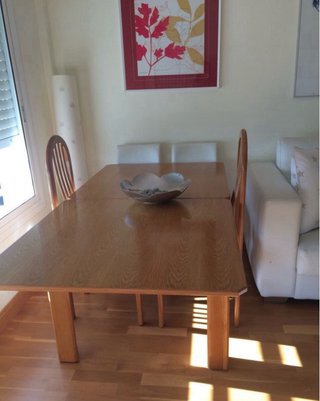Mesa de comedor de madera maciza + 2 sillas