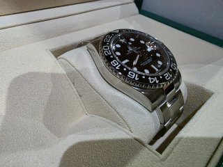 Rolex GMT Master II 116710LN