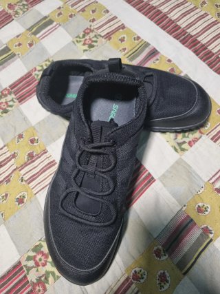 Zapatillas Saguaro Talla 40 Negras