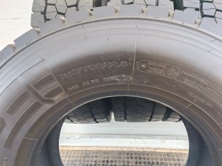 4, 315/70R22.5 154/150L-152/148M