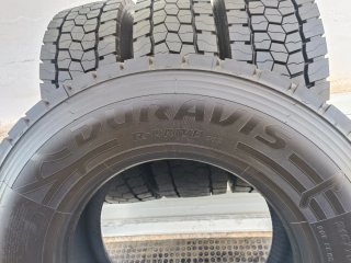 4, 315/70R22.5 154/150L-152/148M