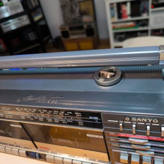 Radio Cassette con Bluetooth Sanyo MW22