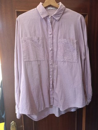 Camisa lila Pull & Bear