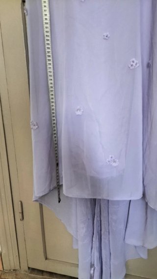 Vestido largo morado con pedrería