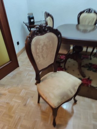 Mesa  de comedor con  6 sillas