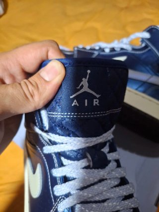 Air Jordan 1 Mid Metallic Blue Talla 39 para Mujer