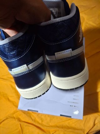 Air Jordan 1 Mid Metallic Blue Talla 39 para Mujer