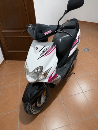 Yamaha Jog RR 49cc Scooter