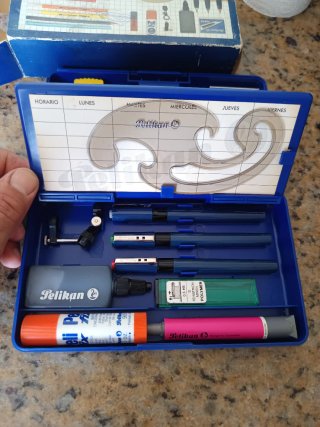 Estuche técnico escolar vintage Pelikan