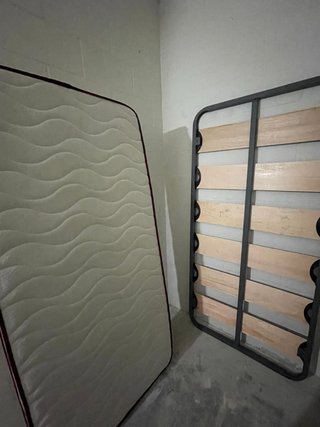 Colchón y somier poco uso