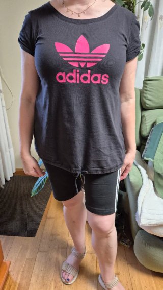 Camiseta Adidas Negra y Rosa Talla M