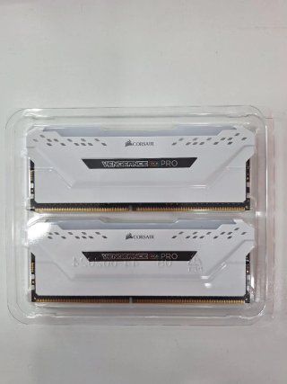Corsair Vengeance RGB Pro DDR4 32GB